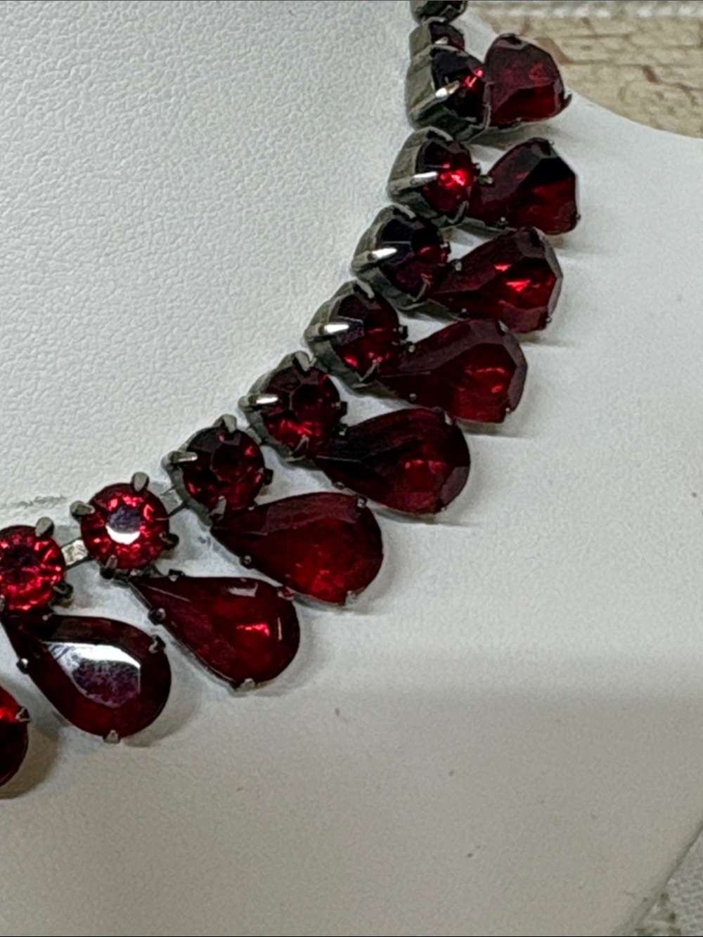 Ruby, red choker necklace - Picture 4 of 7